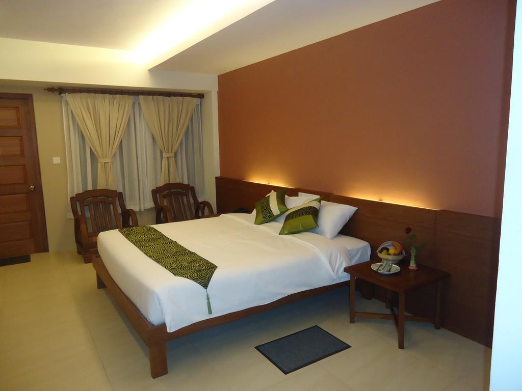 Paradise Hotel Nyaung Shwe Inle Lake Номер фото
