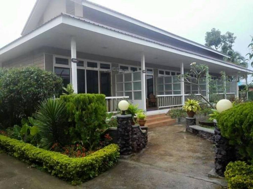 Paradise Hotel Nyaung Shwe Inle Lake Экстерьер фото