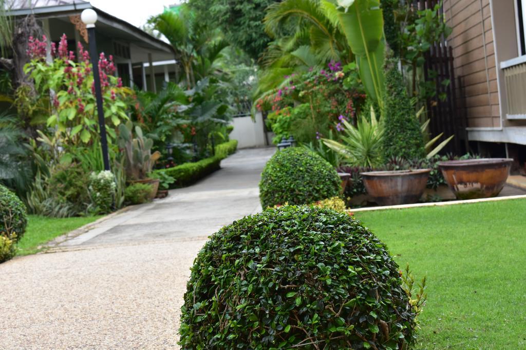 Paradise Hotel Nyaung Shwe Inle Lake Экстерьер фото