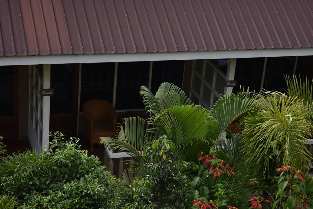 Paradise Hotel Nyaung Shwe Inle Lake Экстерьер фото