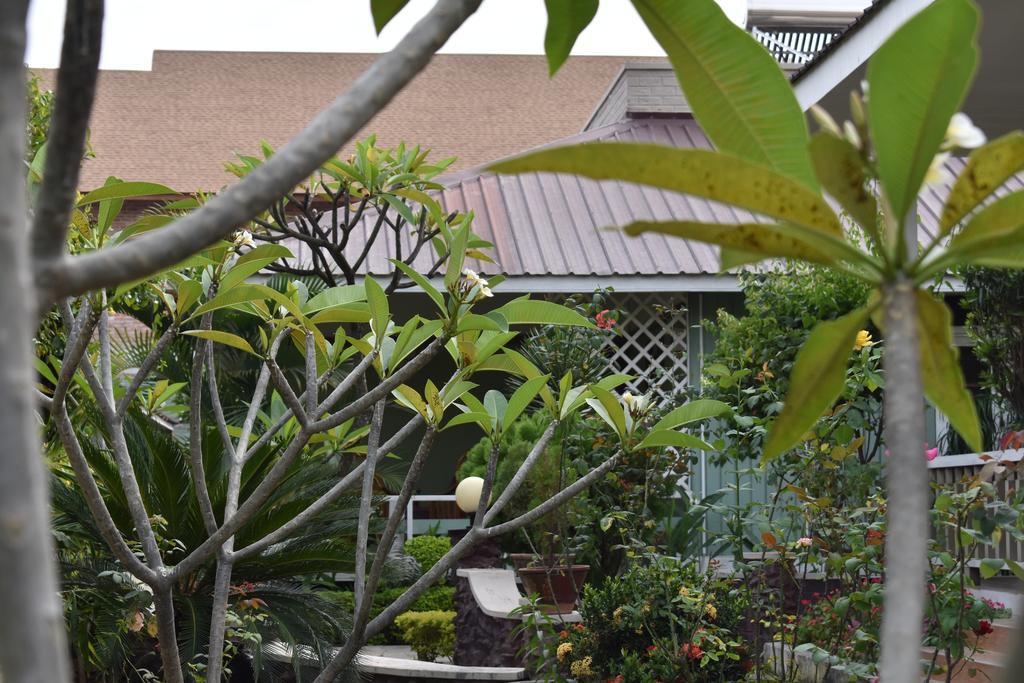 Paradise Hotel Nyaung Shwe Inle Lake Экстерьер фото