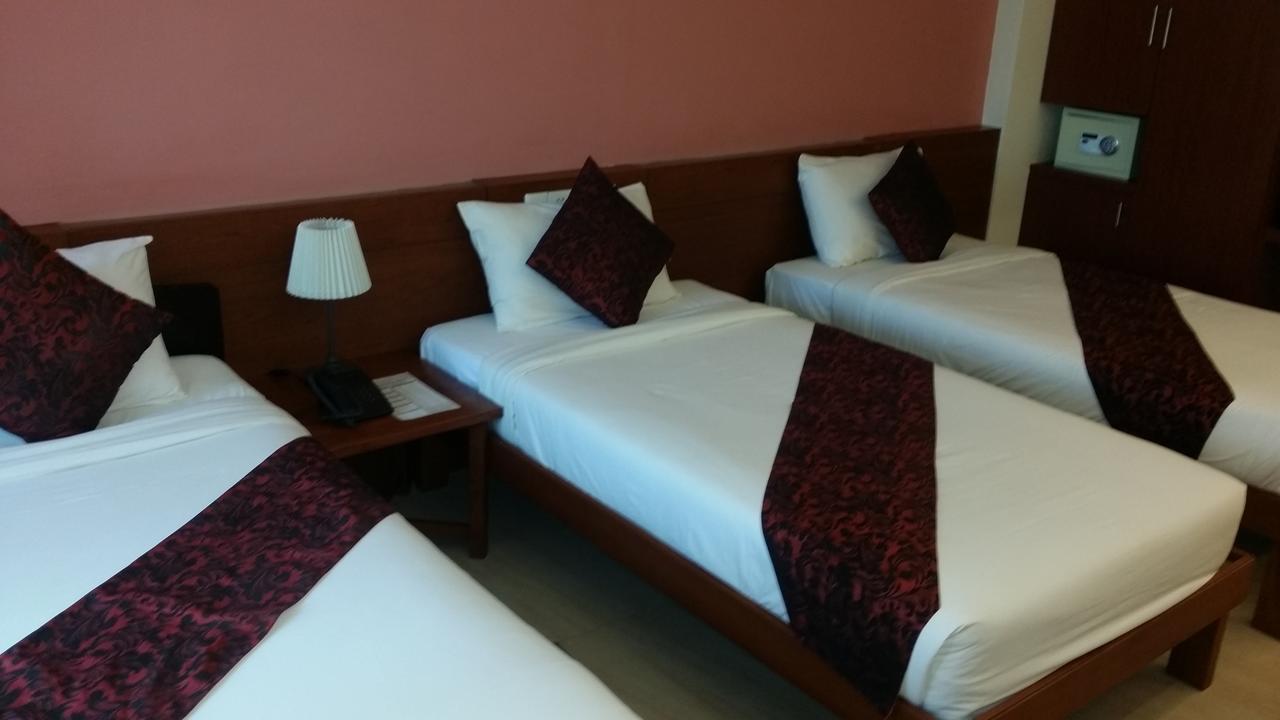 Paradise Hotel Nyaung Shwe Inle Lake Экстерьер фото